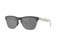 Oakley Frogskins Lite OO 9374 51 63 Férfi napszemüveg
