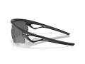 Oakley Sphaera Strike OO 9531 01 137 Férfi, Női napszemüveg