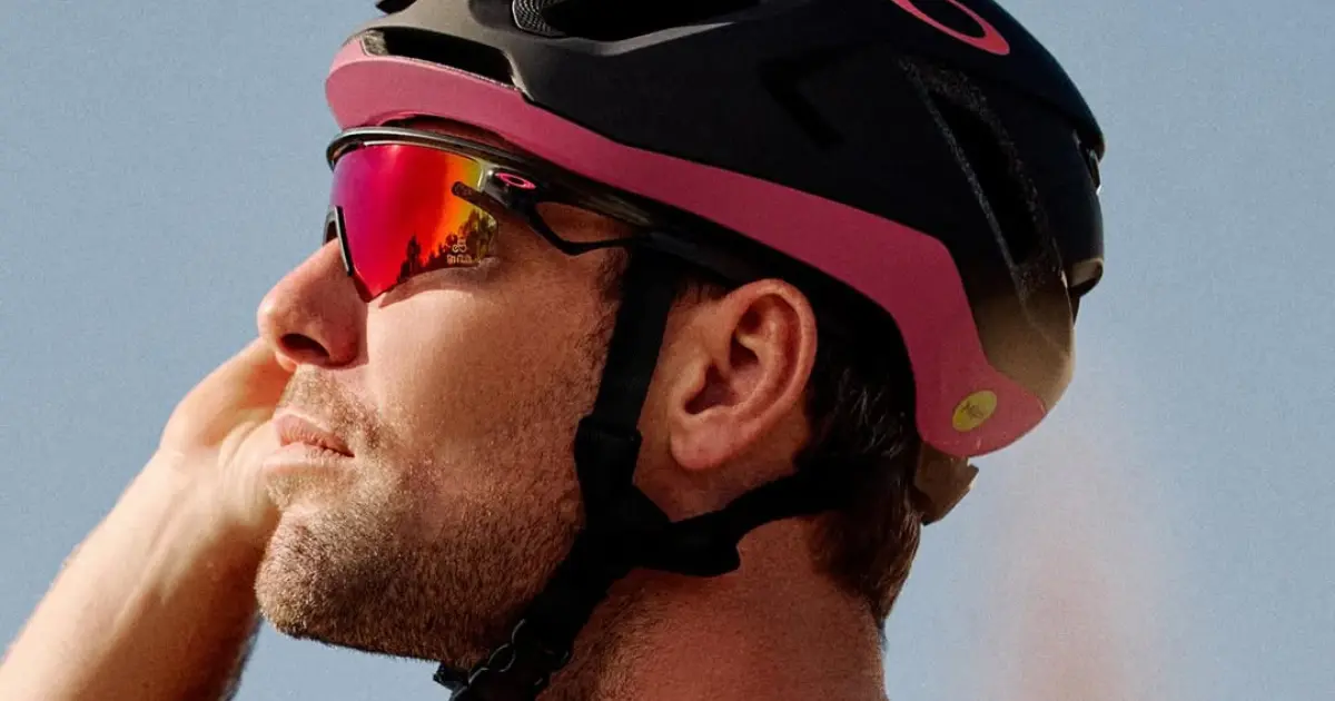 Oakley napszemüveg férfi